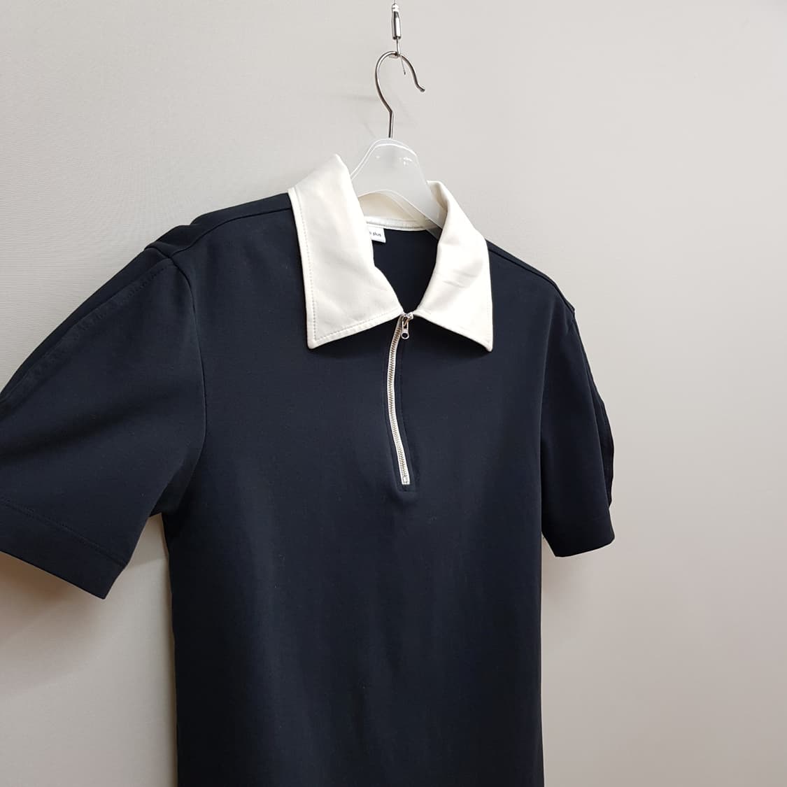 구호플러스 2022 하프집업 카라 티셔츠 Free사이즈 상품이미지3