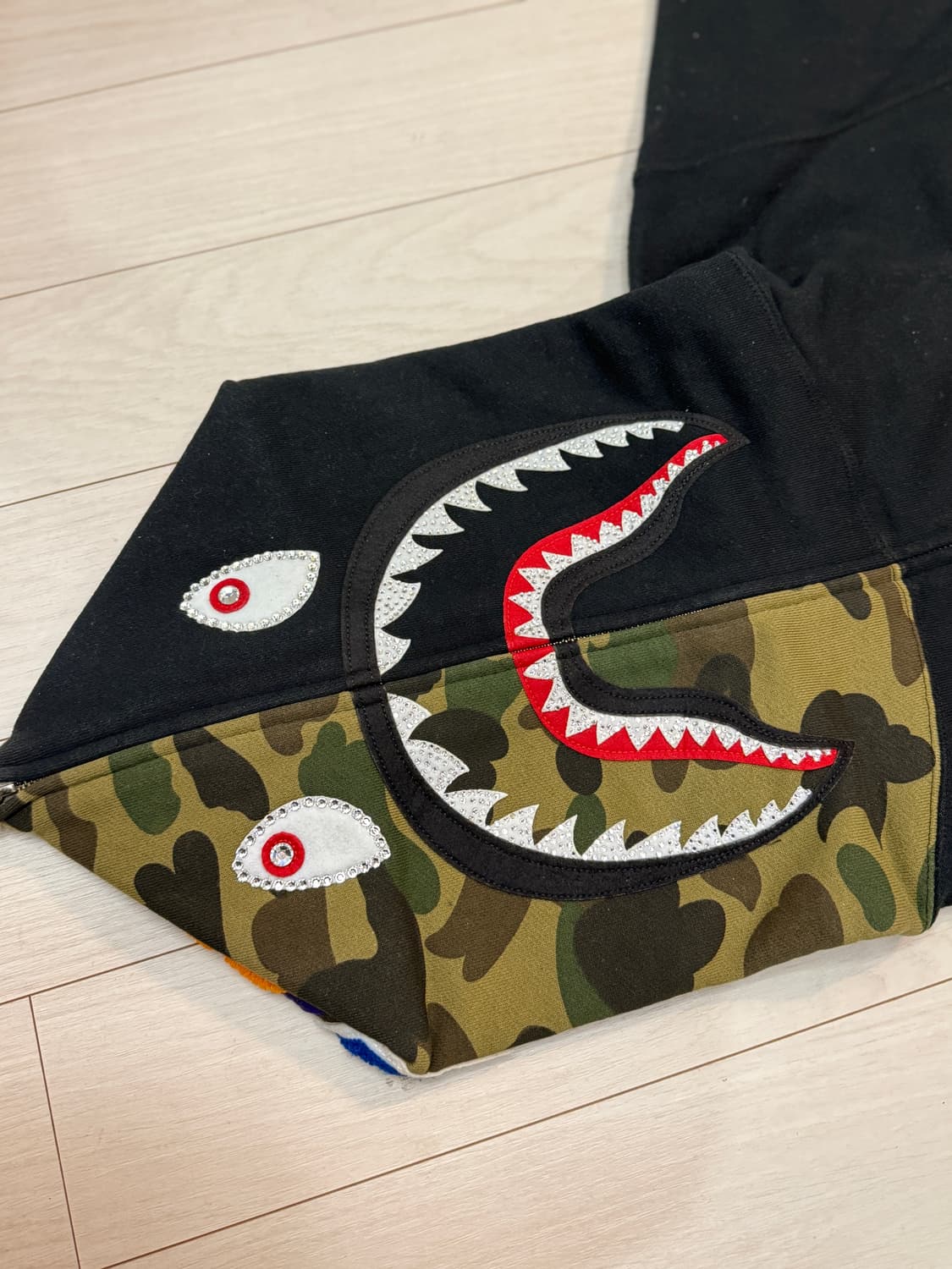 베이프 스와로브스키 샤크10주년 후드 상품이미지2