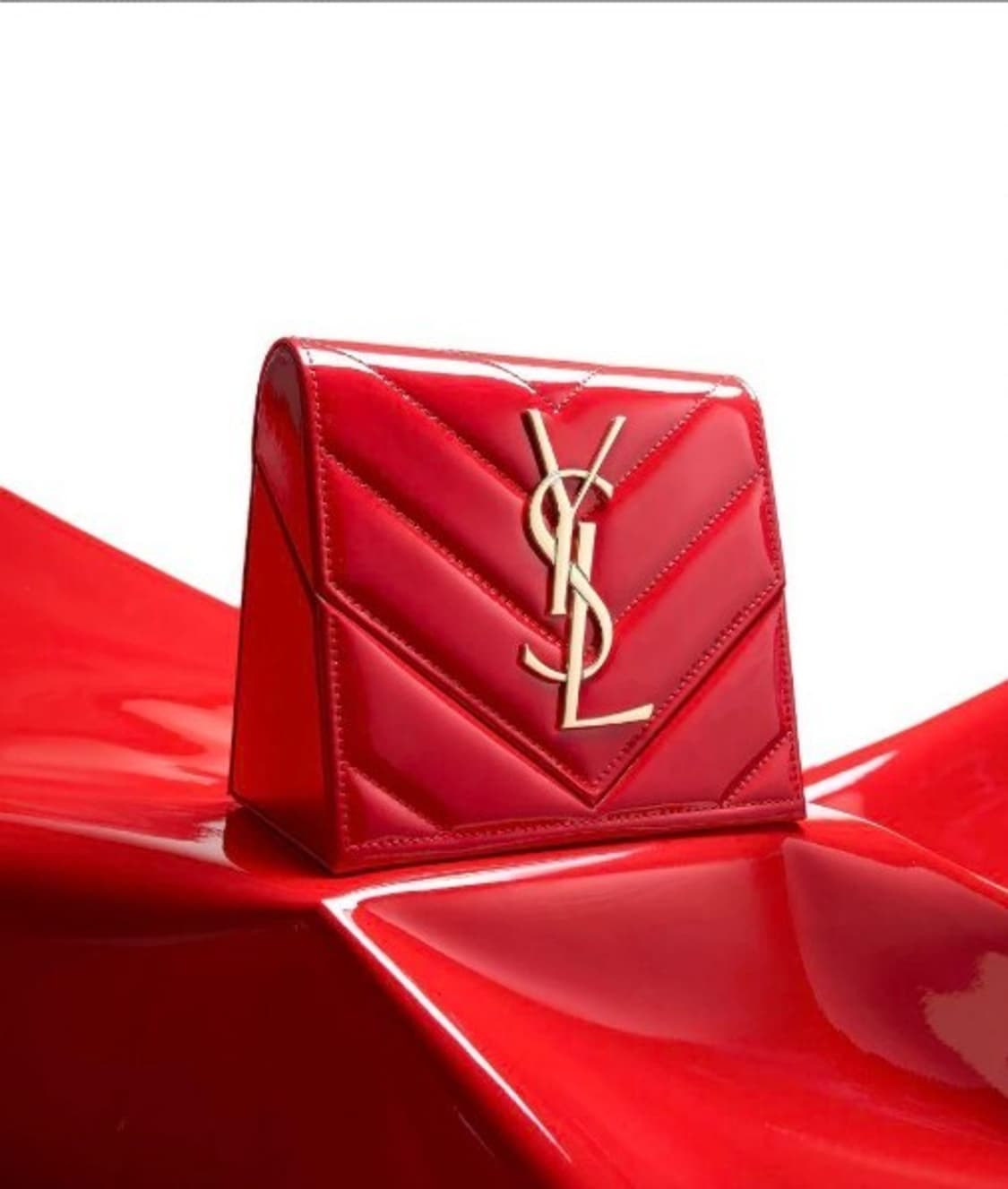 입생로랑 YSL 레드 에나멜 입체 파우치 (새제품) 상품이미지1