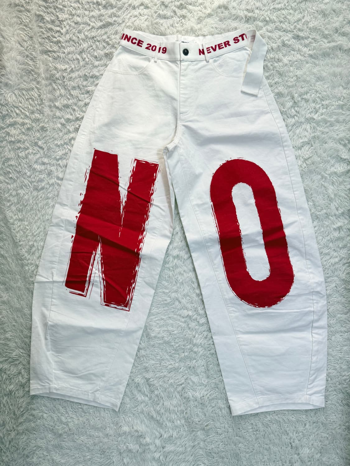 24ans 그래픽 와이드 팬츠 (White/Red) 상품이미지1