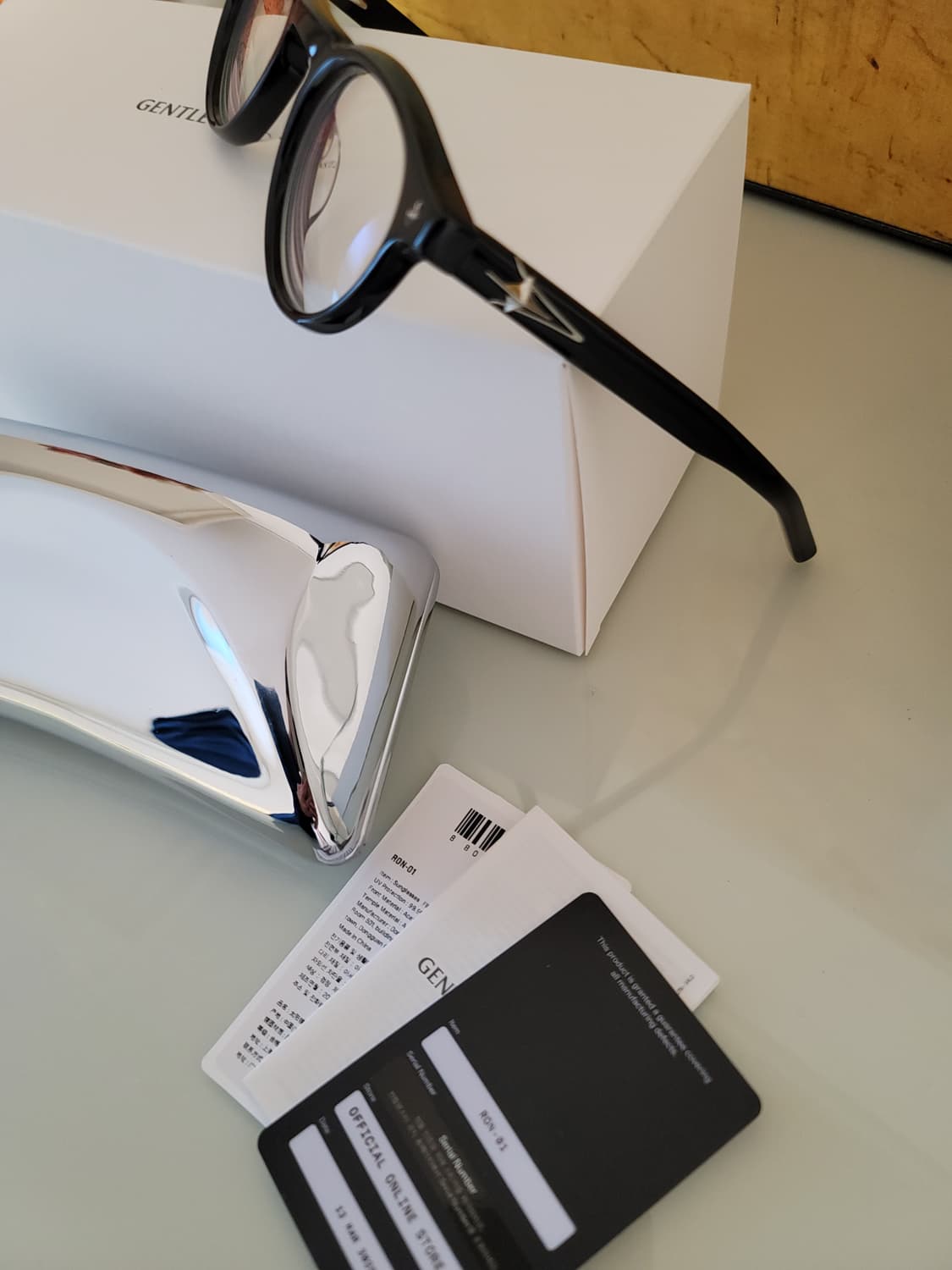 젠틀몬스터 론01(RON 01)판매(새것수준) 상품이미지6