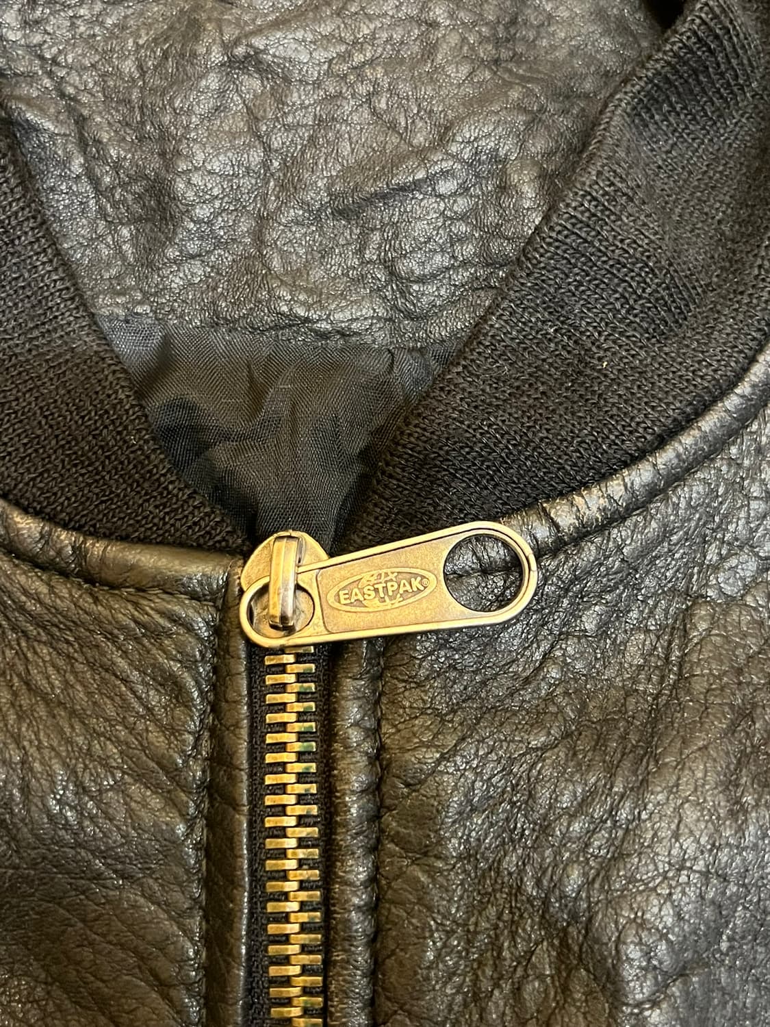 90's [XL] 이스트팩 빈티지 리얼레더 블랙 봄버 가죽 자켓 상품이미지9