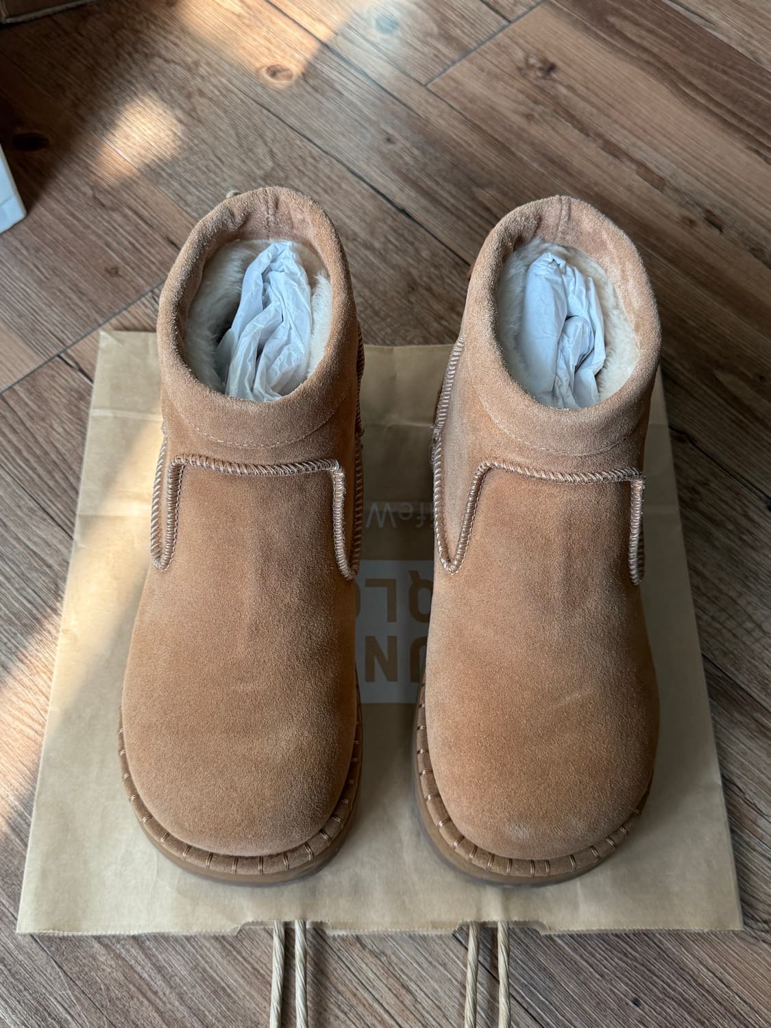 킨치x미스테이크 프로젝트 어그 toboo 상품이미지1