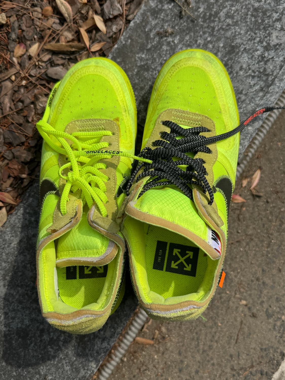 나이키  x 오프화이트 에어포스1 로우 볼트 상품이미지1