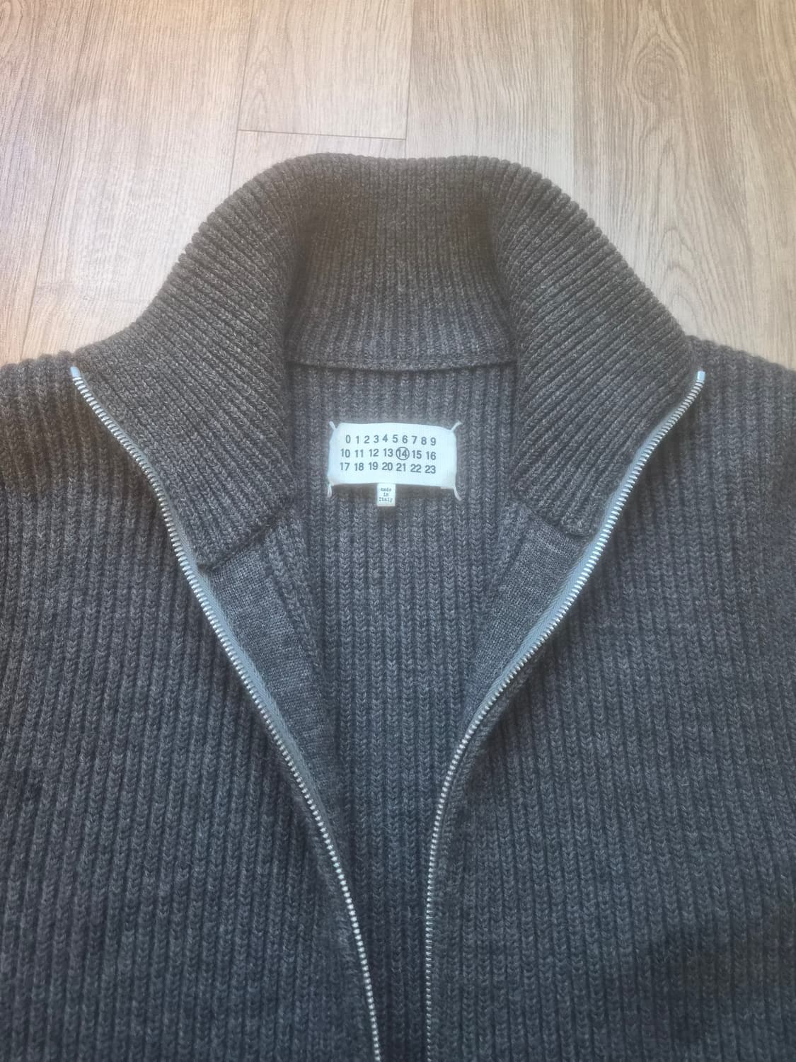 마르지엘라 니트 집업 상품이미지2