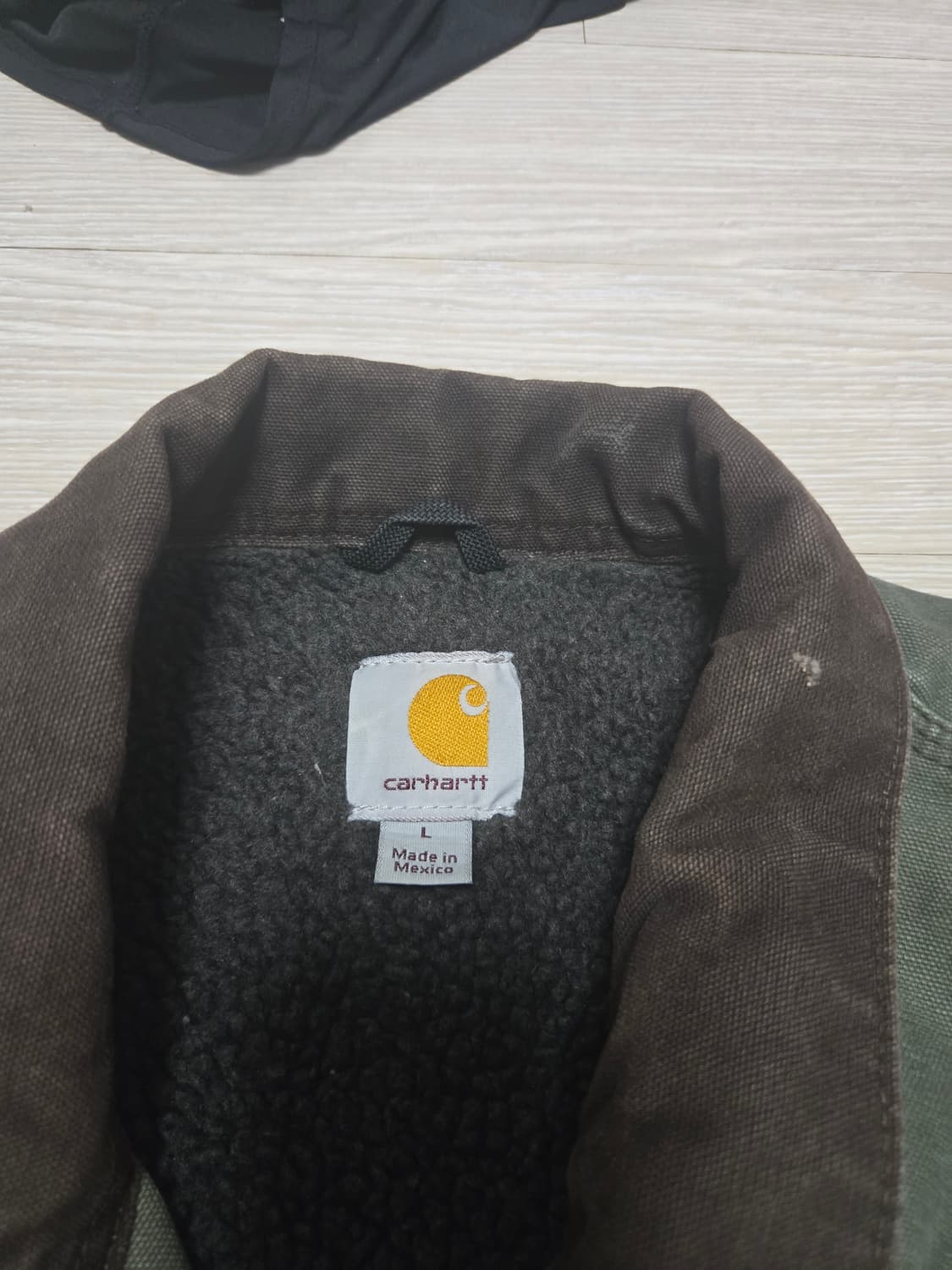 칼하트 디트로이트 워크자켓팝니다 상품이미지2