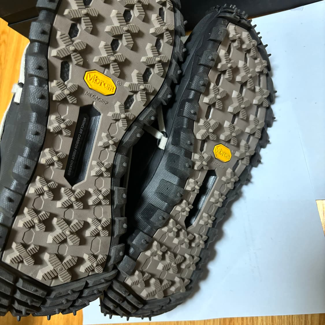 릭오웬스 x 몽클레어 트레일그립 메가레이스 상품이미지6