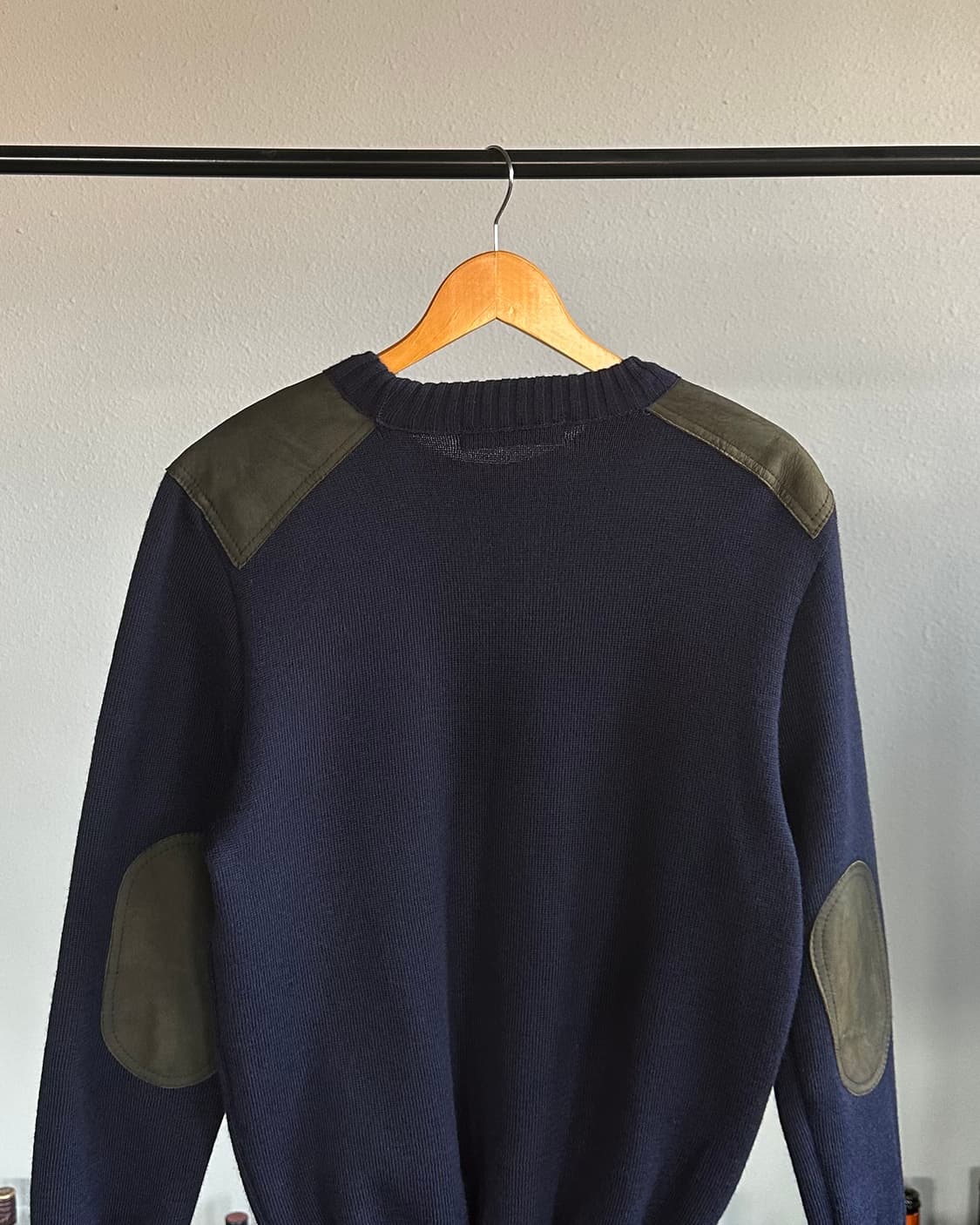 [M]버버리 BURBERRYS 엘보 패치 코만도 니트 네이비 상품이미지7