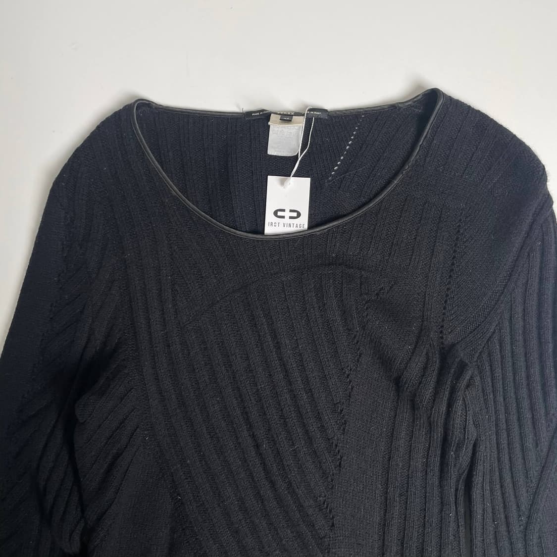 지안프랑코 페레 캐시미어 울 블렌드 언밸런스 니트  (italy)  상품이미지3