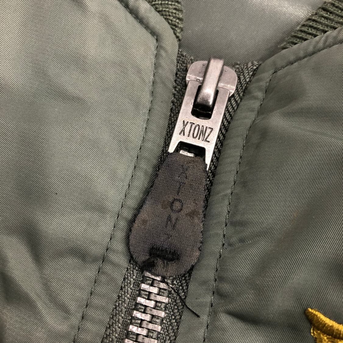 엑스톤즈 XRONZ 플라잉 타이거 성조기 봄버 플라이트 항공 점퍼 상품이미지5