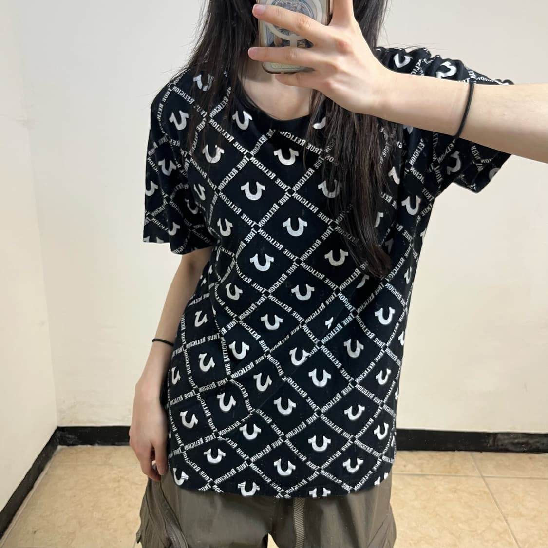 True Religion black t-shirt 상품이미지3
