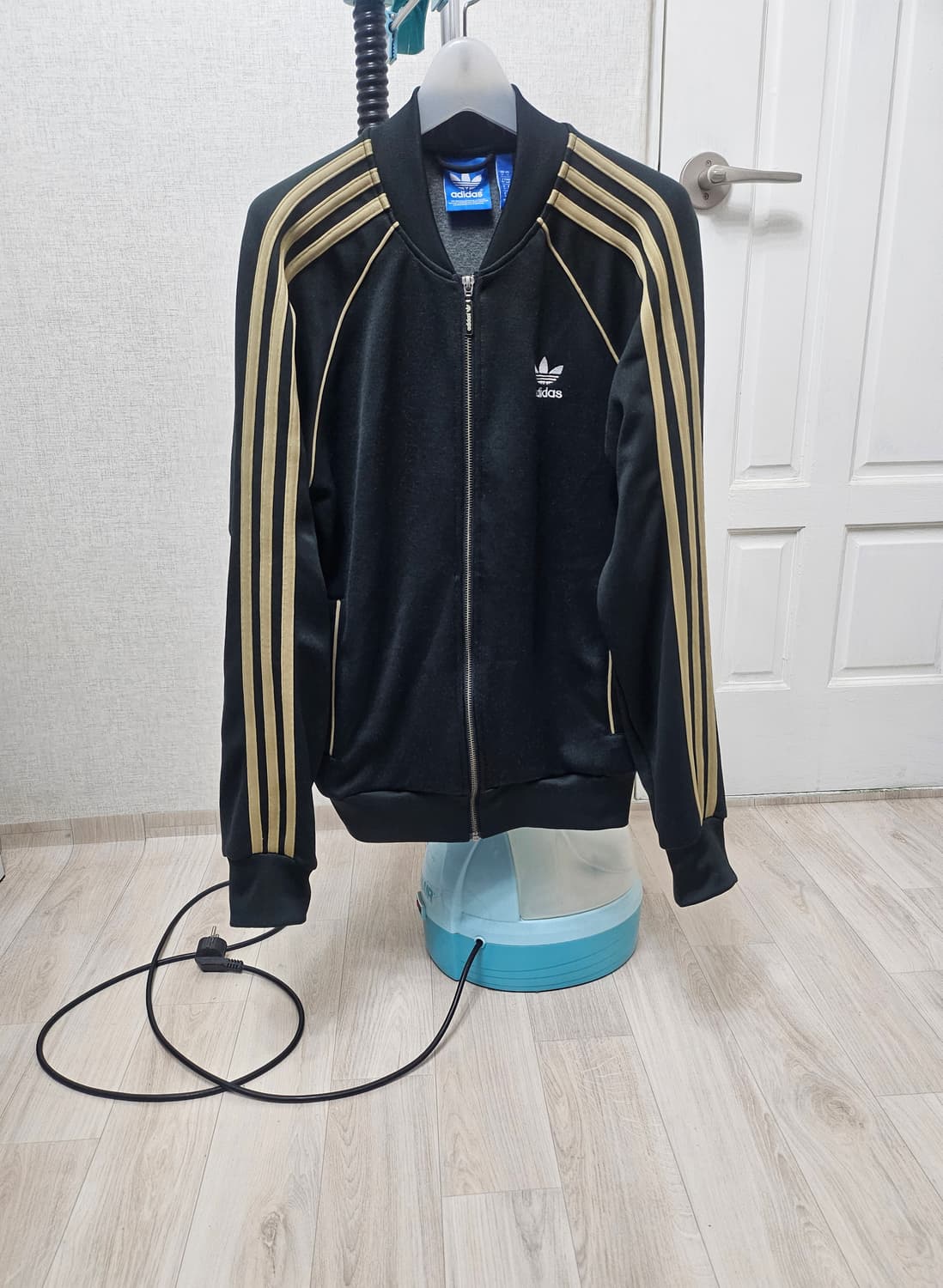 (95~100)M ☆우주매물☆ 아디다스 슈퍼스타 [카키베이지] 트랙탑져지 상품이미지1