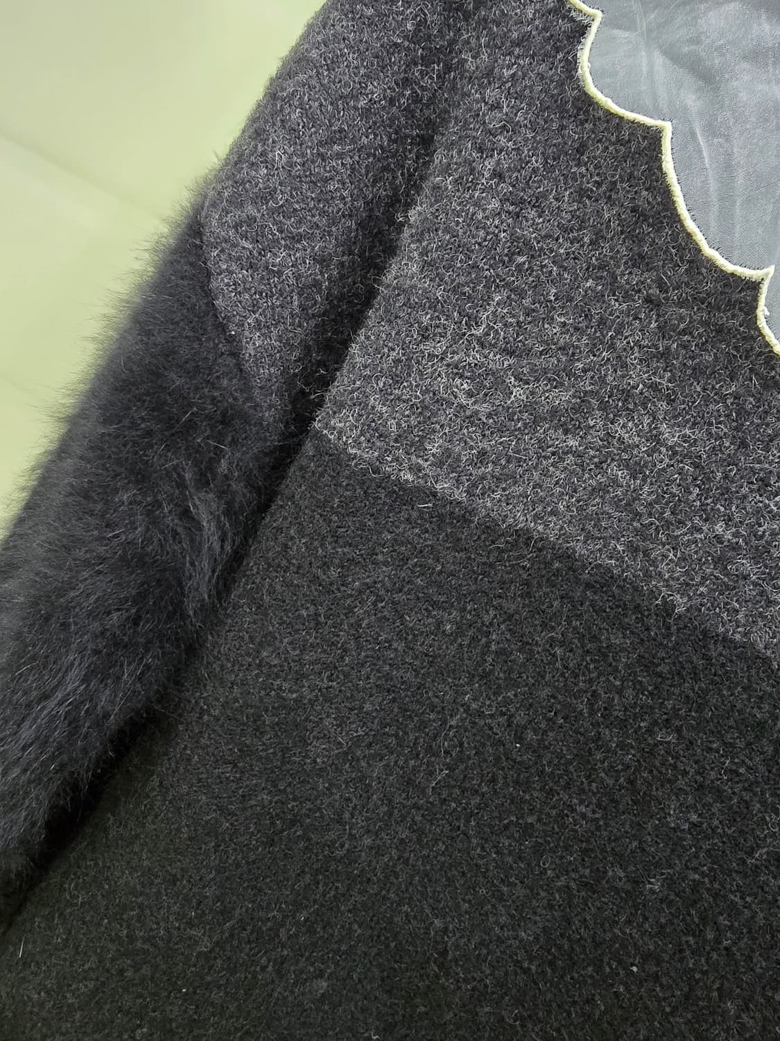 블랙 앙고라 털 레이스 카라 코트 상품이미지3