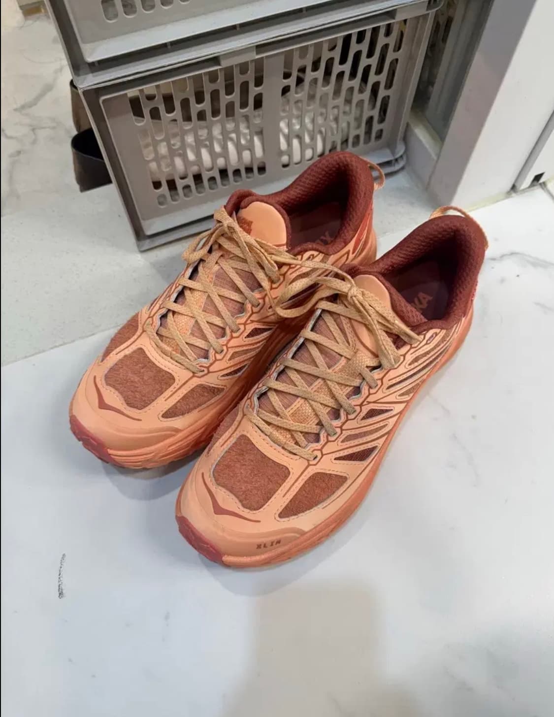 엑슬림 호카 신발 상품이미지1