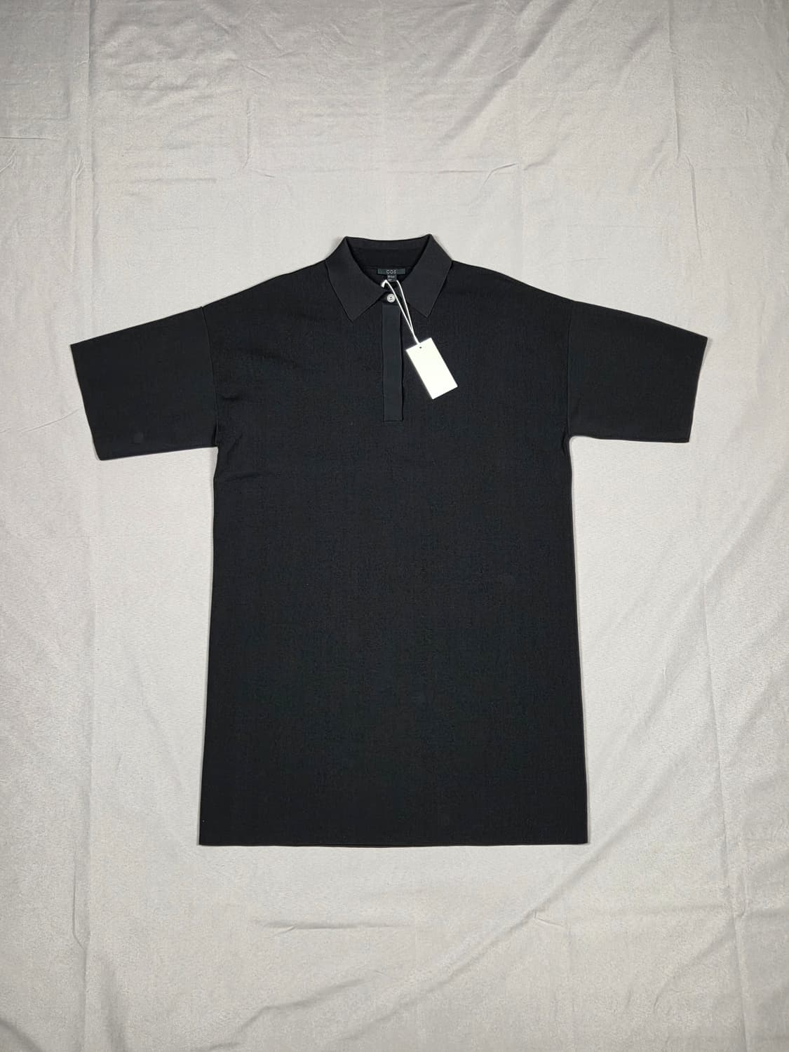 (새상품) [COS] 히든 버튼 하프슬리브 폴로 탑 니트 | S00101 상품이미지1