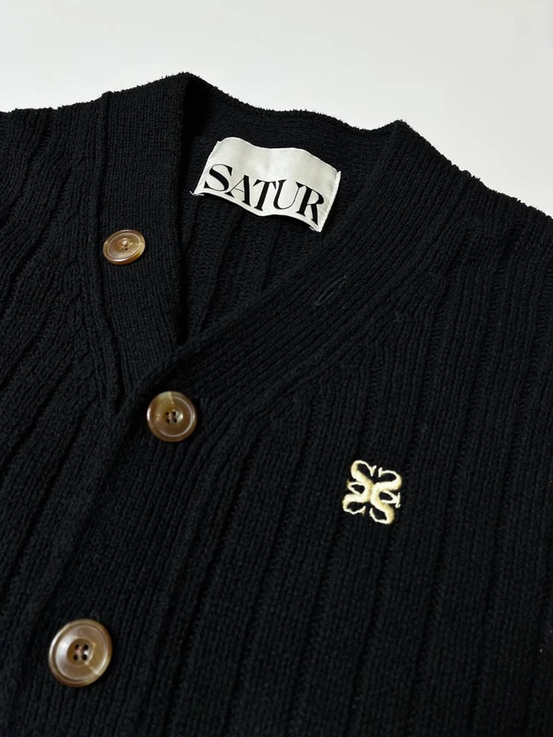 세터 SATUR 24ss 파로 오버 사이즈 케이블 가디건 PN8110 상품이미지3