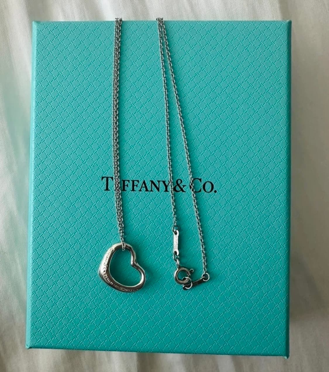 티파니앤코 오픈 하트 목걸이 실버(16mm) 상품이미지1