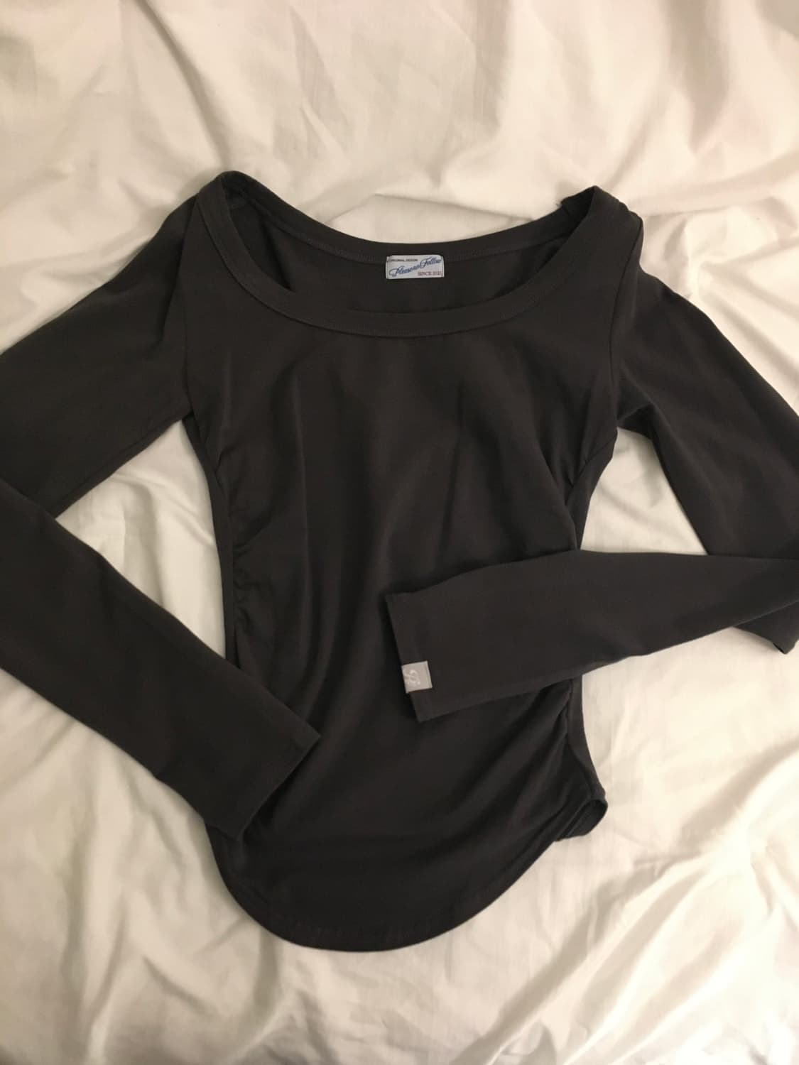 플리즈노팔로우 모모 셔링티 딥차콜 MOMO shirring top 상품이미지2