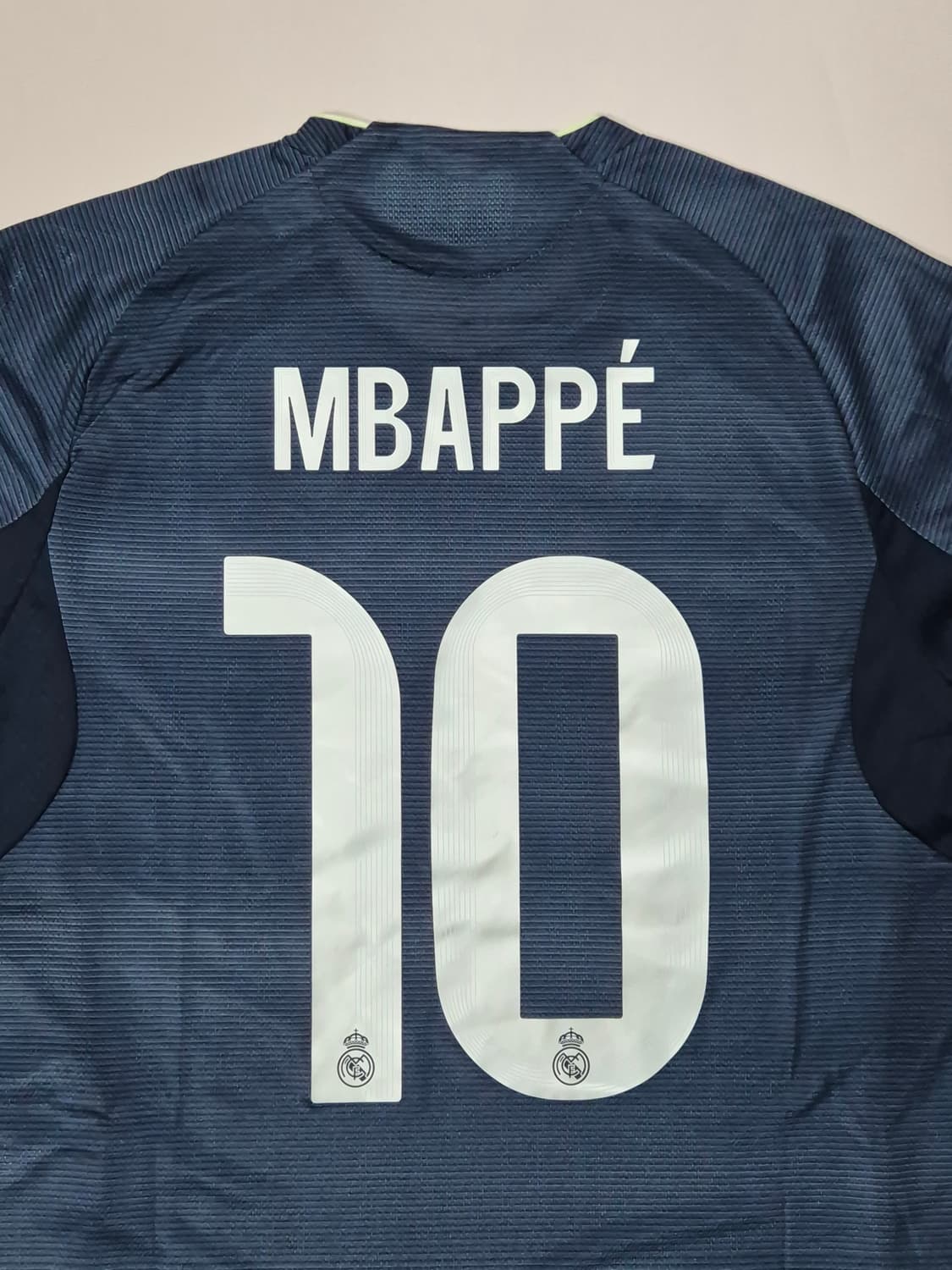 25-26 레알마드리드 어웨이킷 음바페 긴팔 유니폼 XL 상품이미지6