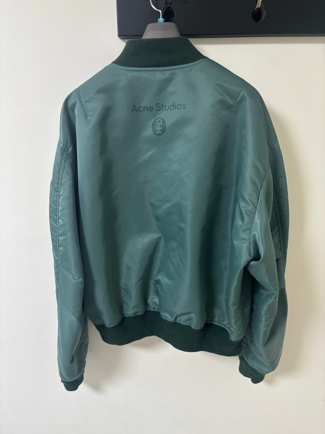 아크네 스튜디오 X 허니 퍼킹 디존 봄버 자켓 상품이미지2