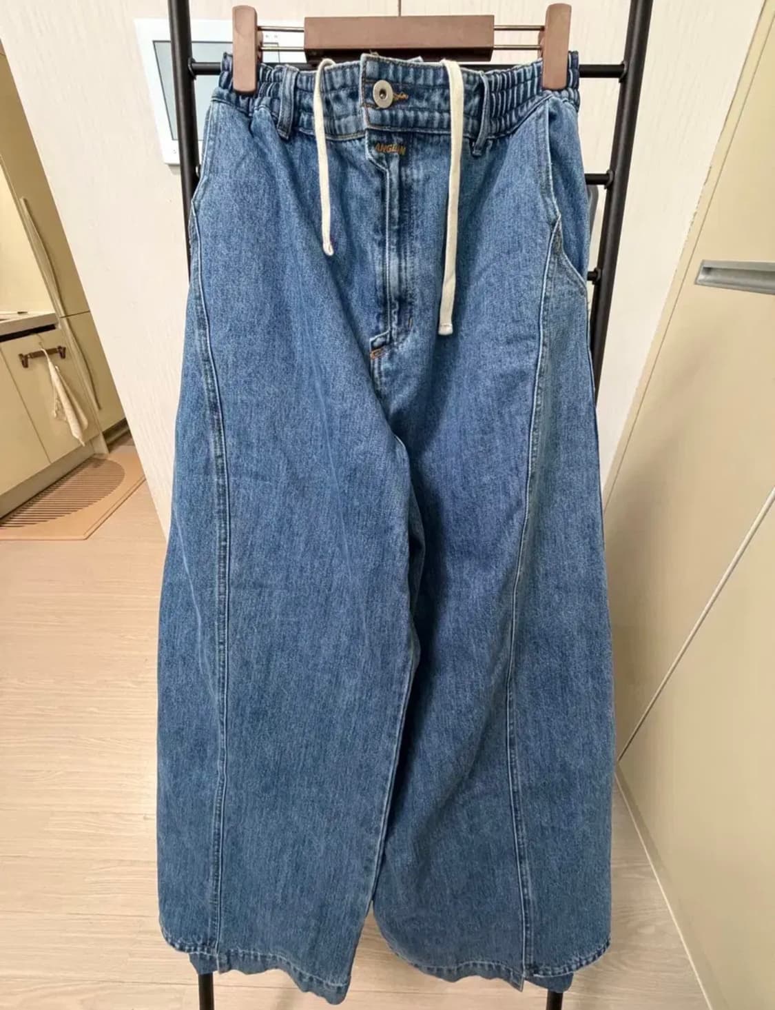 앵글런 커브드 데님팬츠 상품이미지1