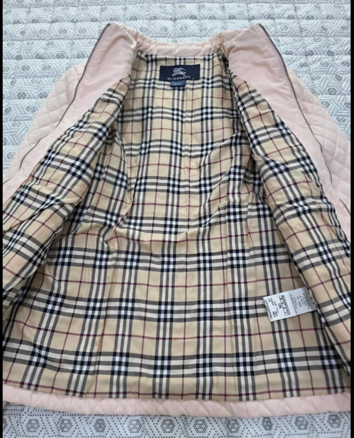 버버리 퀼팅 자켓 핑크 10~12세, 성인44 상품이미지4