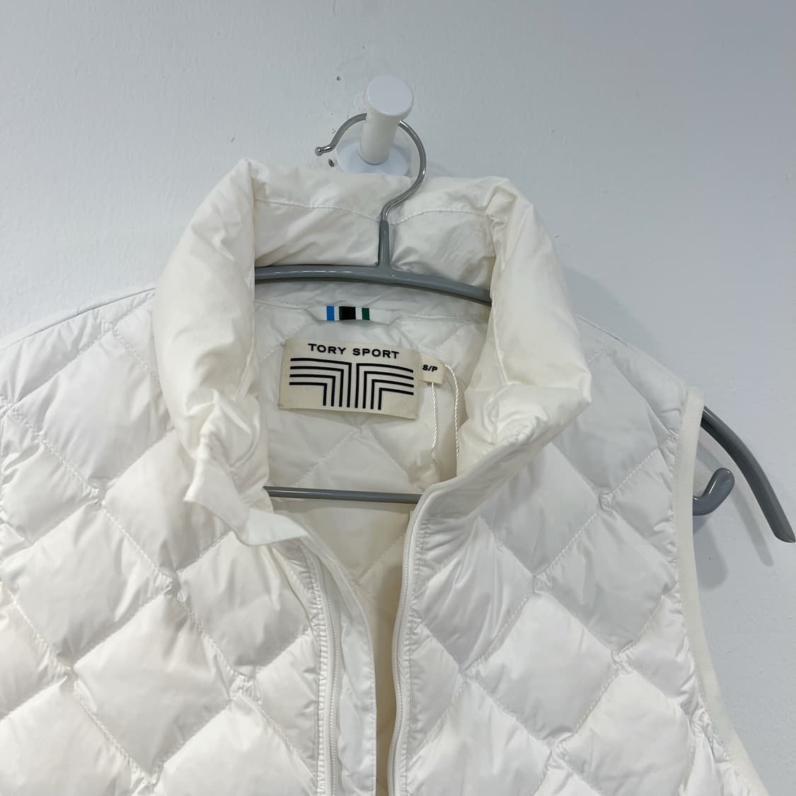 TORY SPORT 토리버치 스포츠 경량패딩 조끼 상품이미지3