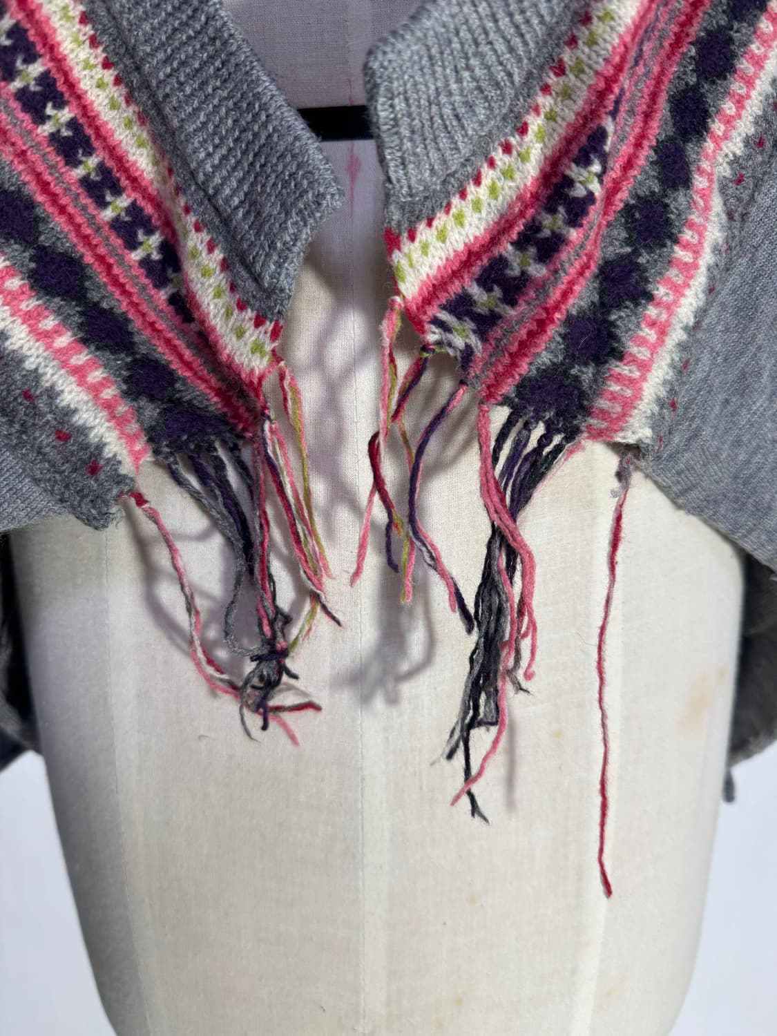 마리떼프랑소와저버 비대칭 볼레로 니트 가디건 에스닉 아방가르드 y2k 상품이미지5