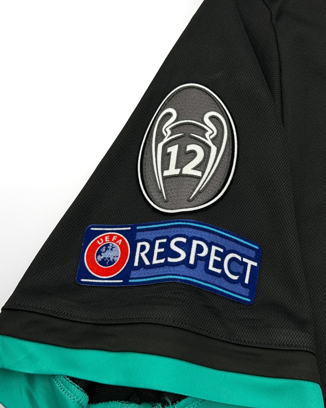 아디다스 17-18 레알 마드리드 어웨이 챔스킷 호날두 상품이미지6