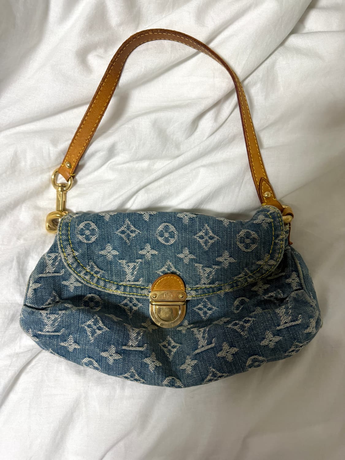 루이비통 데님 프리티 숄더백 상품이미지1