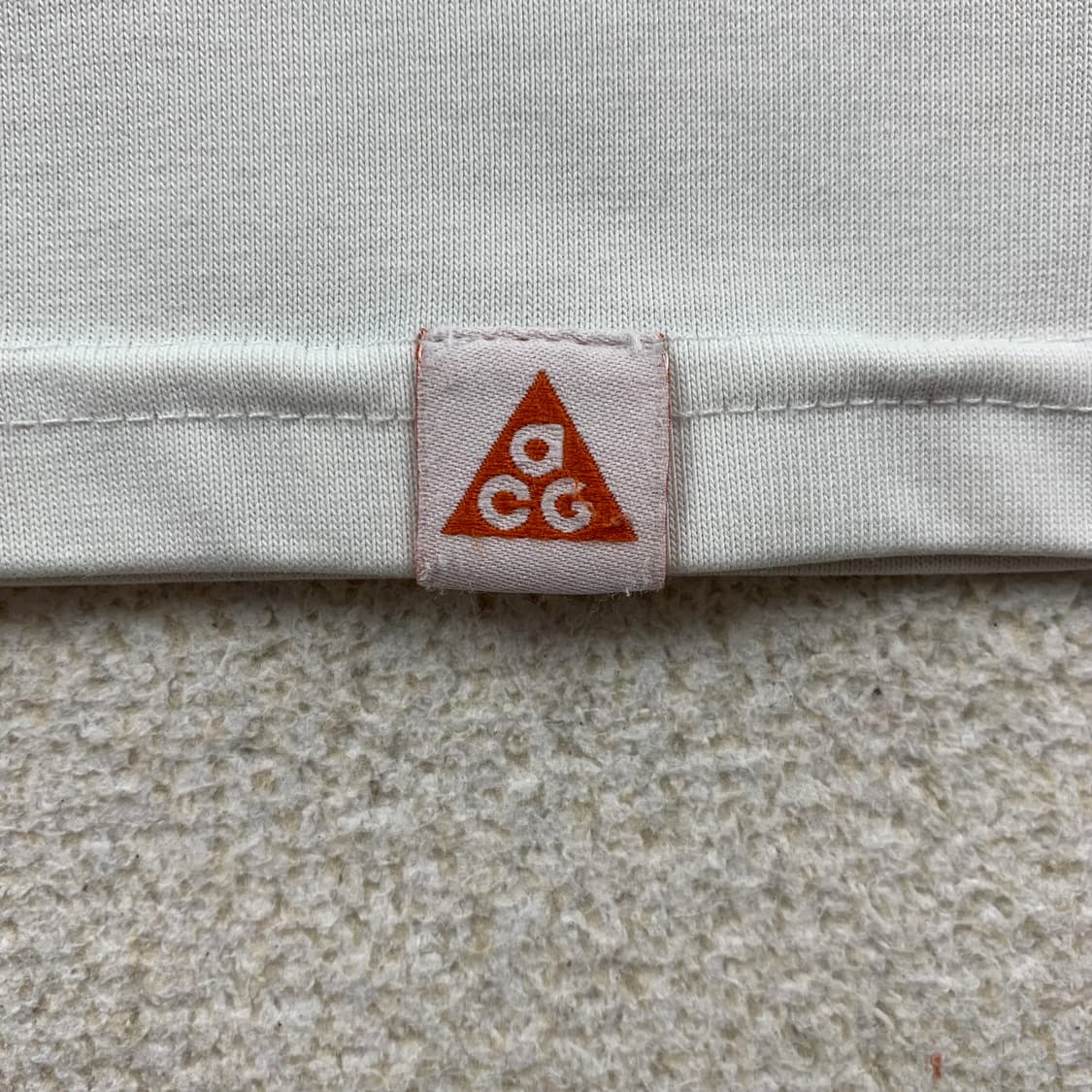 나이키 ACG 와일드우드 그래픽 반팔 티셔츠 화이트 상품이미지3