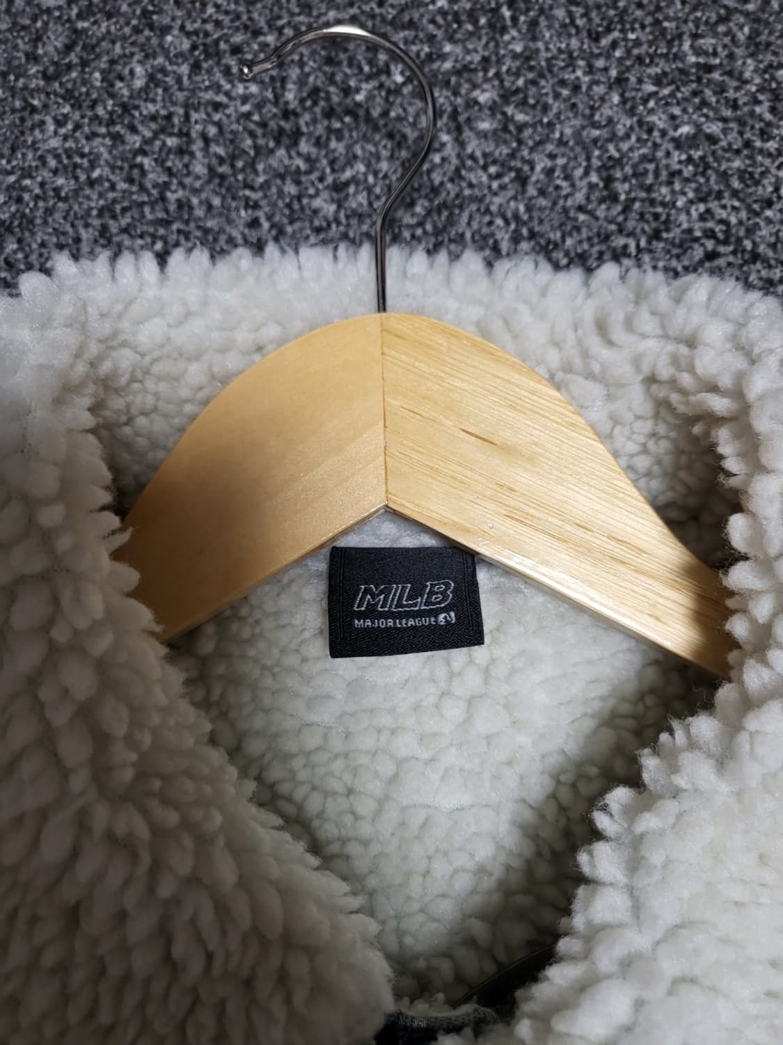 MLB 뉴욕양키즈 보아털 쉐르파 데님청자켓 상품이미지3