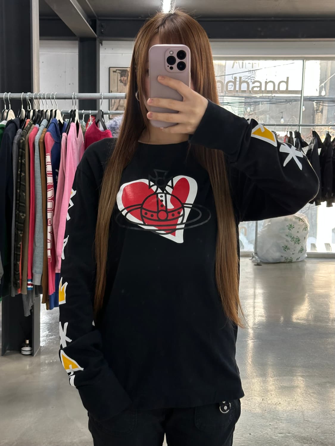 비비안웨스트우드 레드라벨 Orb하트빅로고 그래픽 슬릿 롱슬리브 상품이미지1