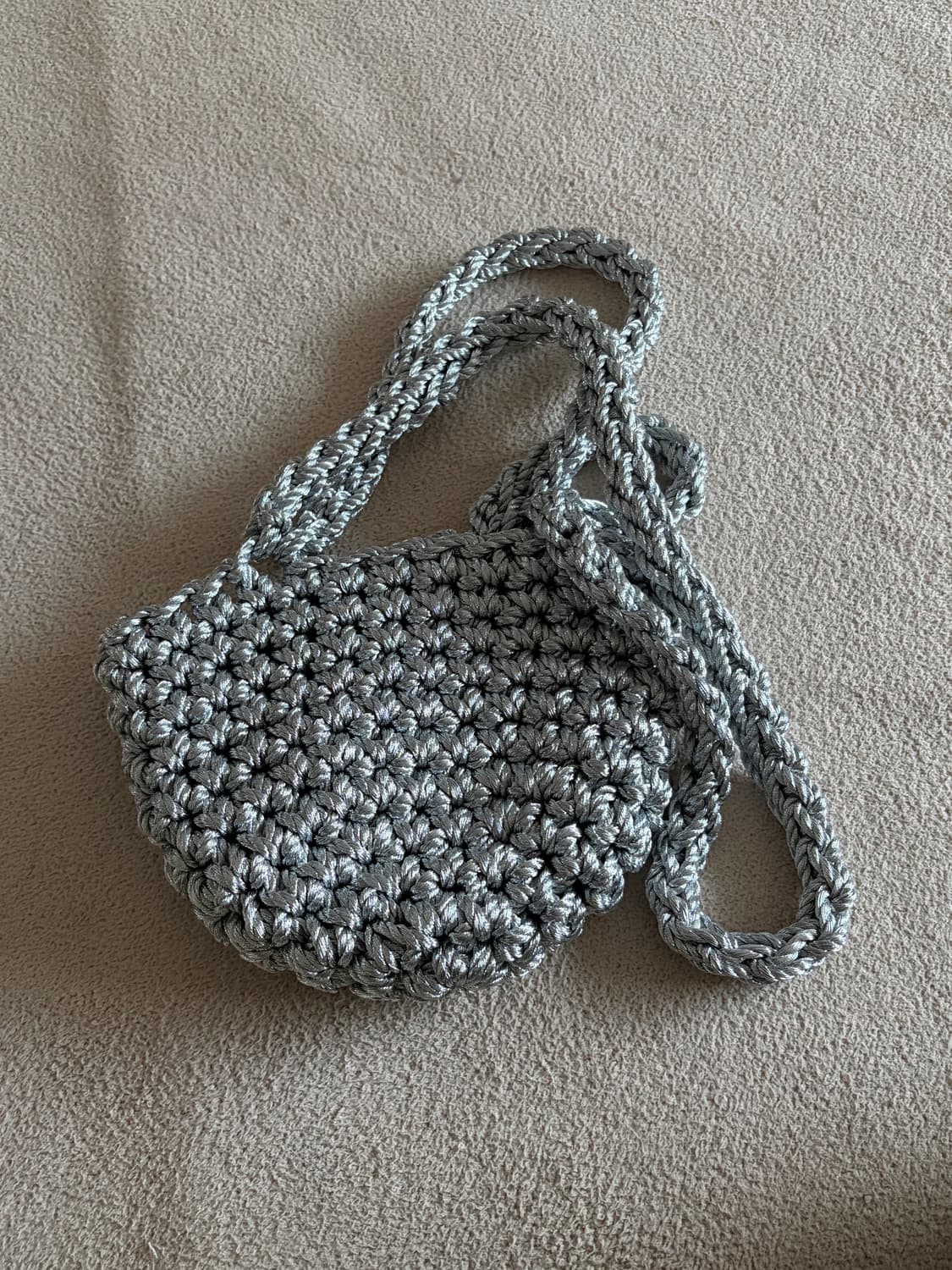 Apecta 편집숍 실버 백 (착용샷 있음) 상품이미지2