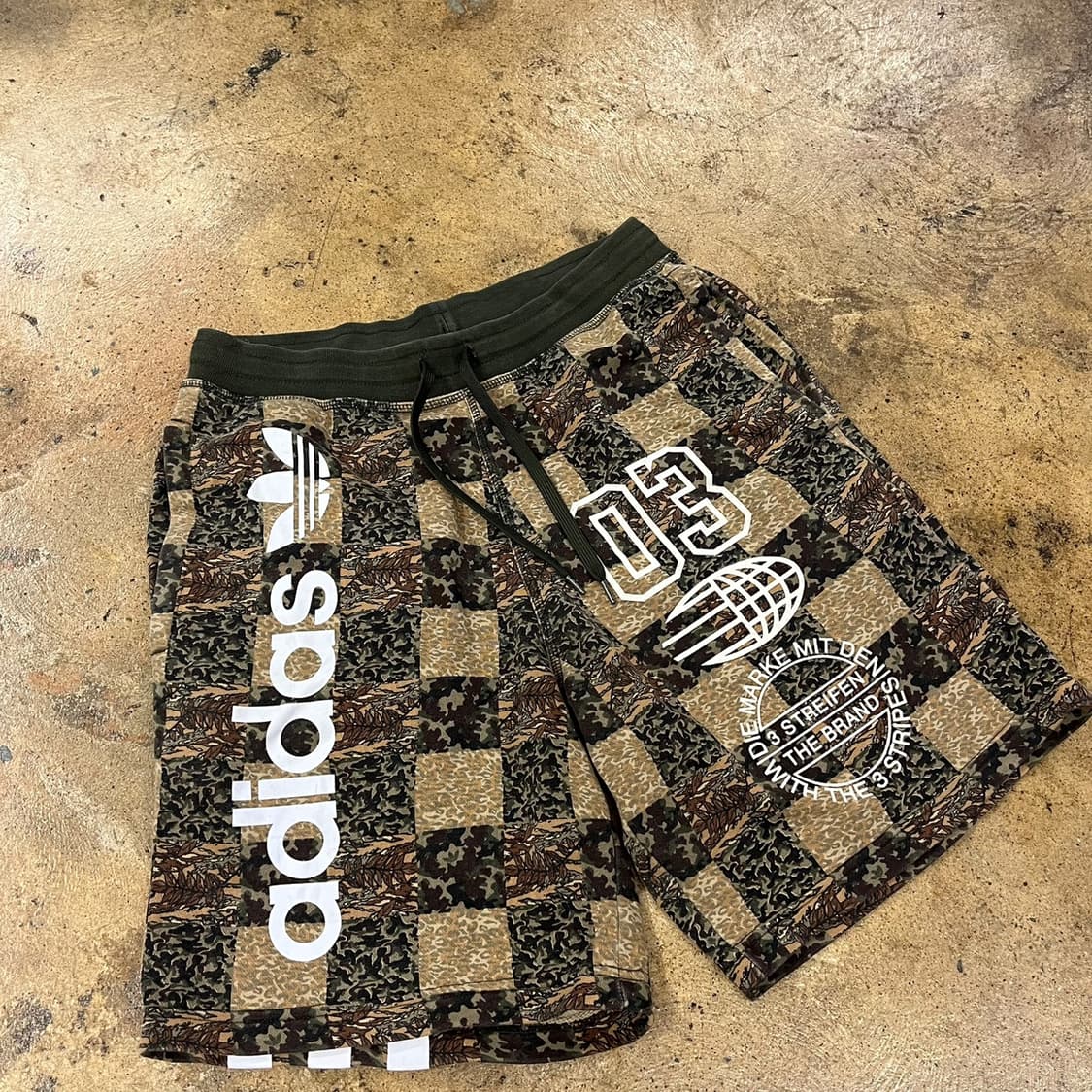 아디다스 카모 밀리터리 반바지 100 상품이미지1