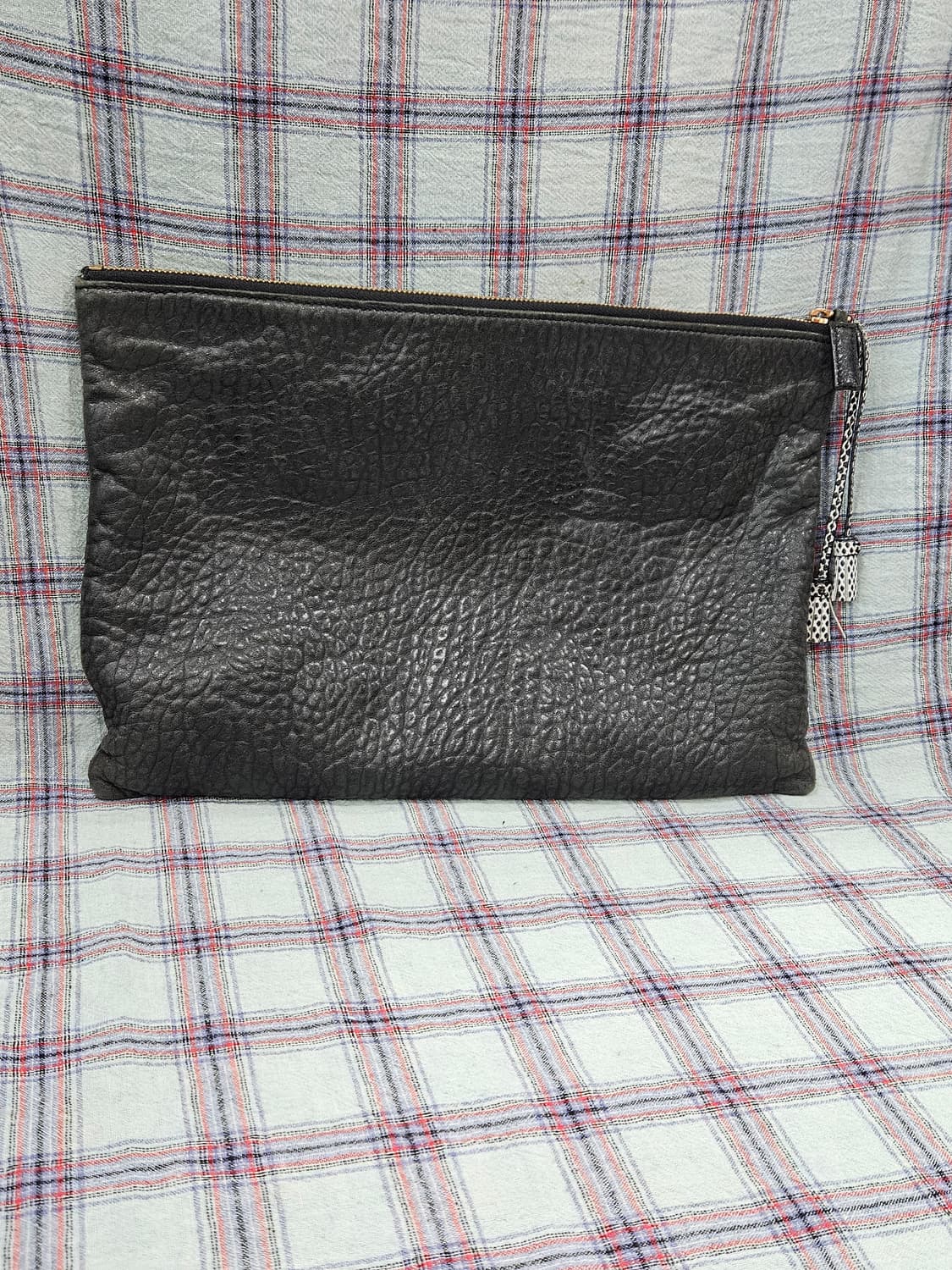 쿠론(COURONNE) 블랙 가죽 클러치백  상품이미지8