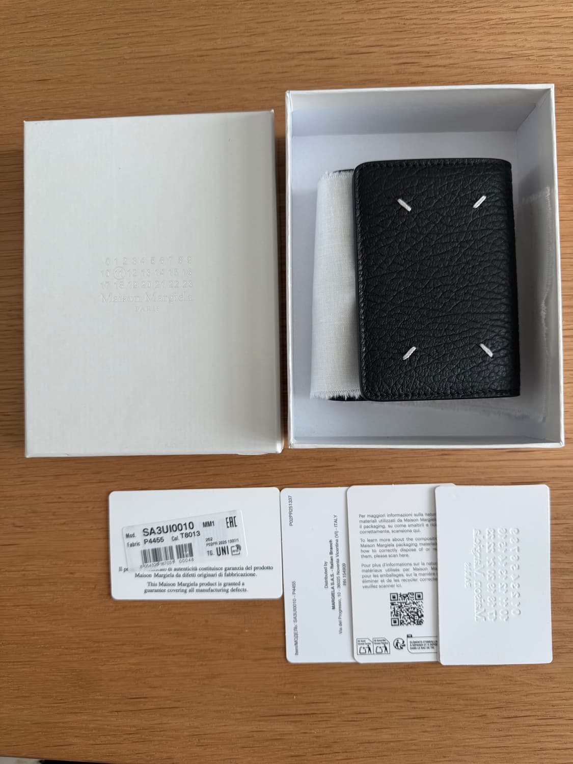 메종 마르지엘라 스티치 폴드 중지갑 블랙(새상품) 상품이미지1