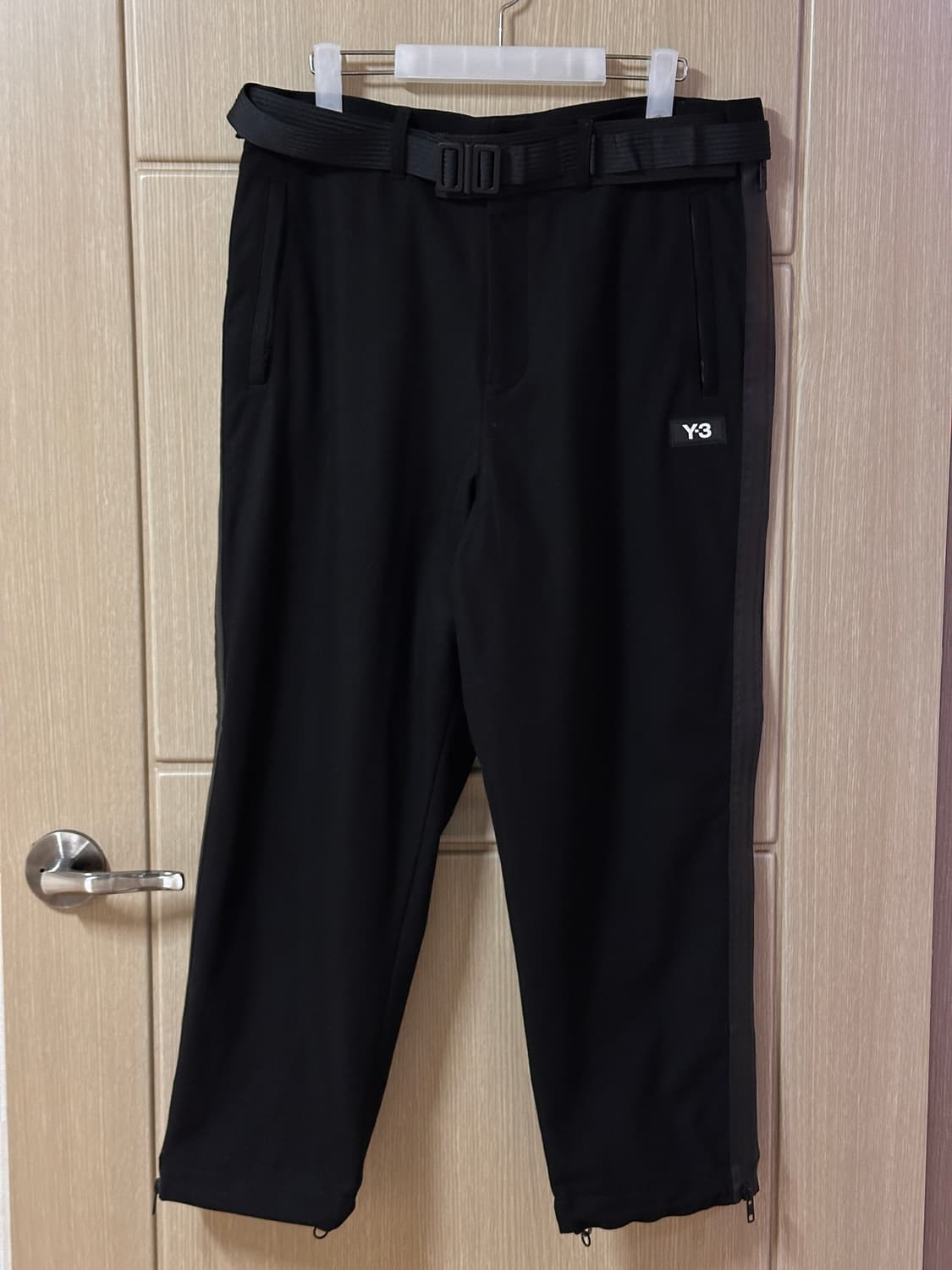 Y-3 크롭 팬트 상품이미지1