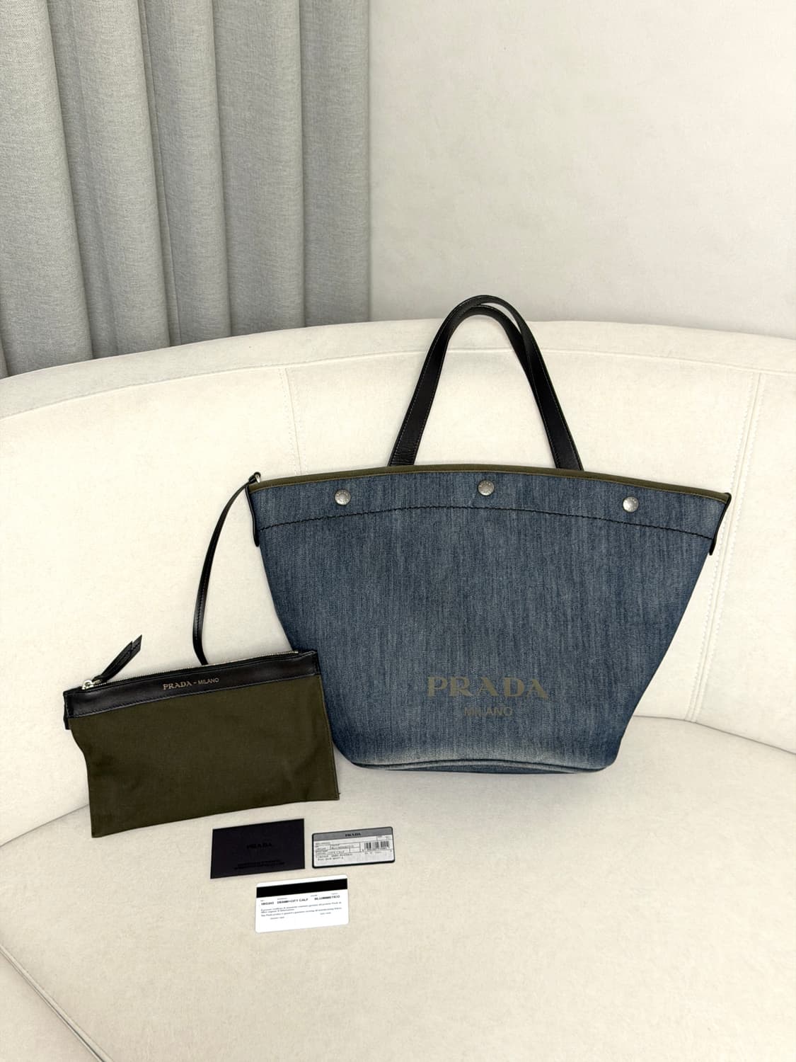 프라다 데님 시티 카프스킨 쇼퍼백 상품이미지1