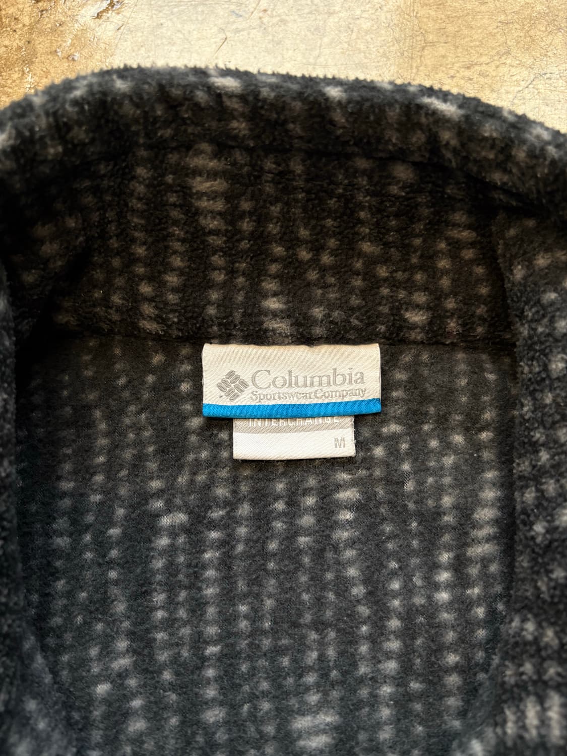 컬럼비아 희귀 패턴 차콜 플리스 상품이미지4