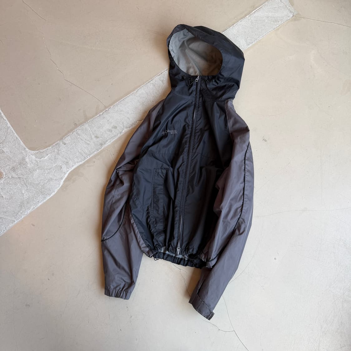 컬럼비아 아웃도어 윈드브레이커 상품이미지1