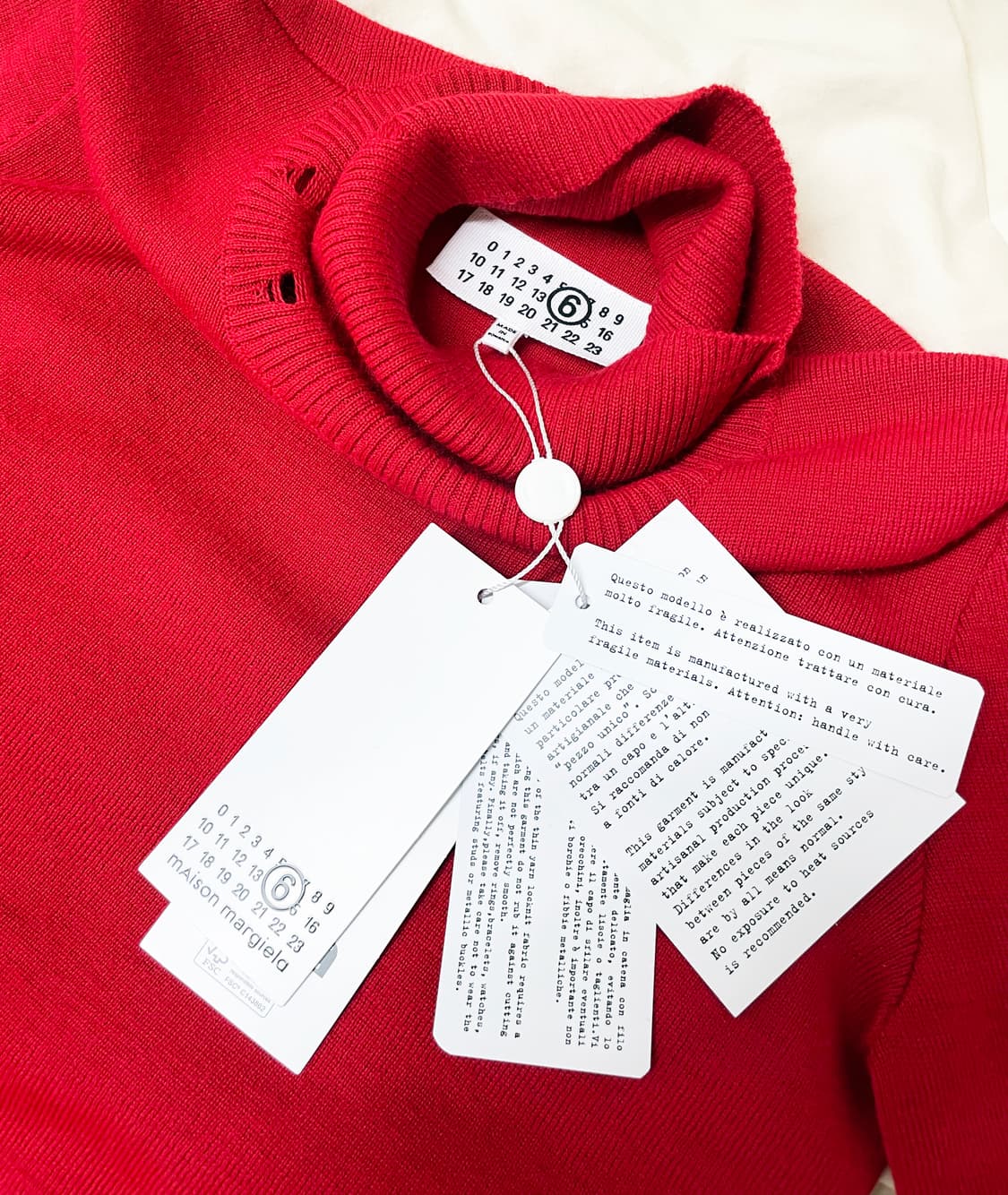 마르지엘라 MM6 디스 터틀넥 스웨터 상품이미지6