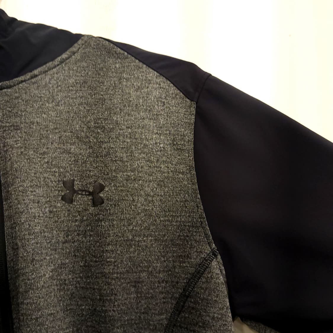 언더아머 기능성 집업 후드 트레이닝 자켓 상품이미지1