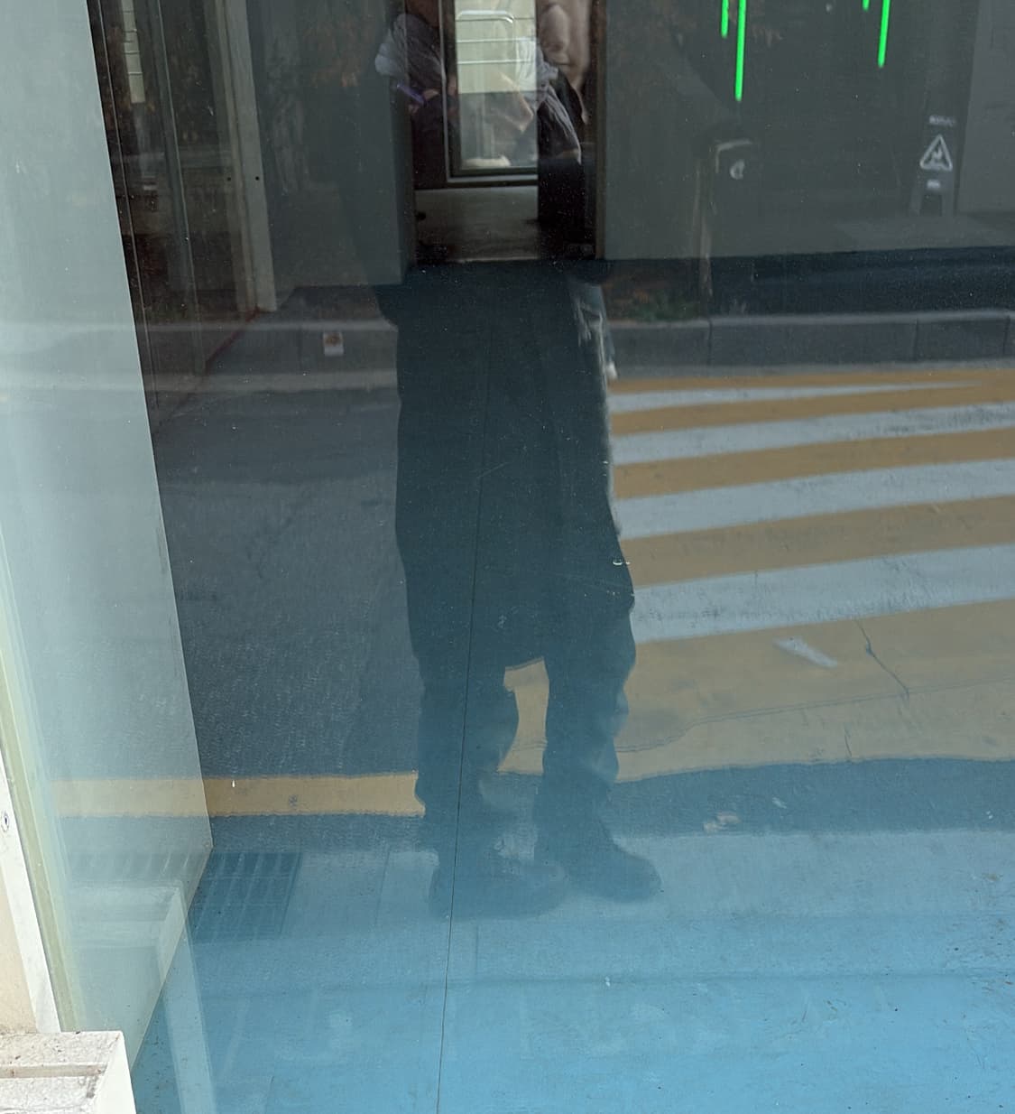 블랙 하이넥 히든버튼 코트 상품이미지6