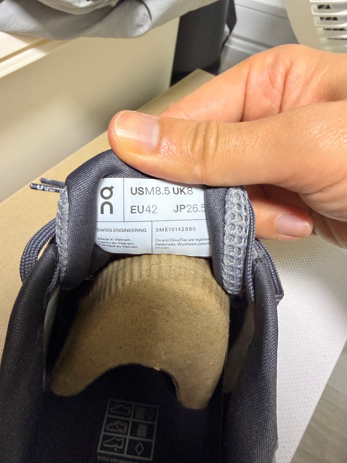 온러닝 클라우드러너 운동화 265mm 새상품 상품이미지2