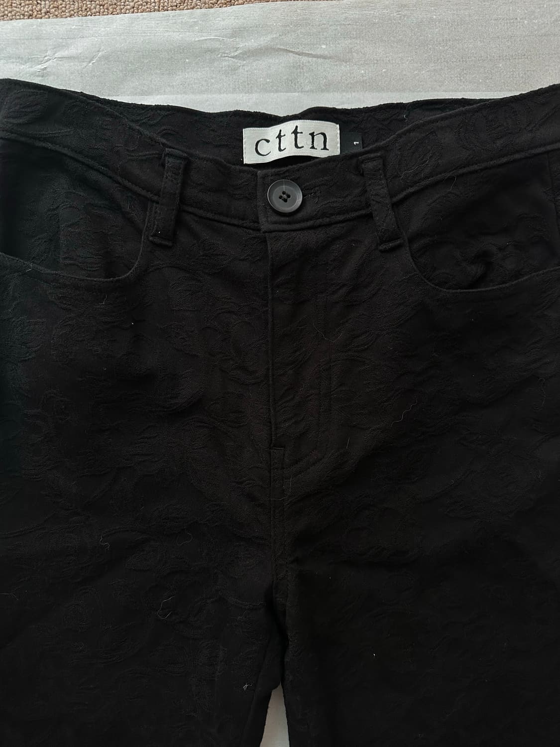 cttn 블랙 자카드 부츠컷 팬츠 상품이미지1