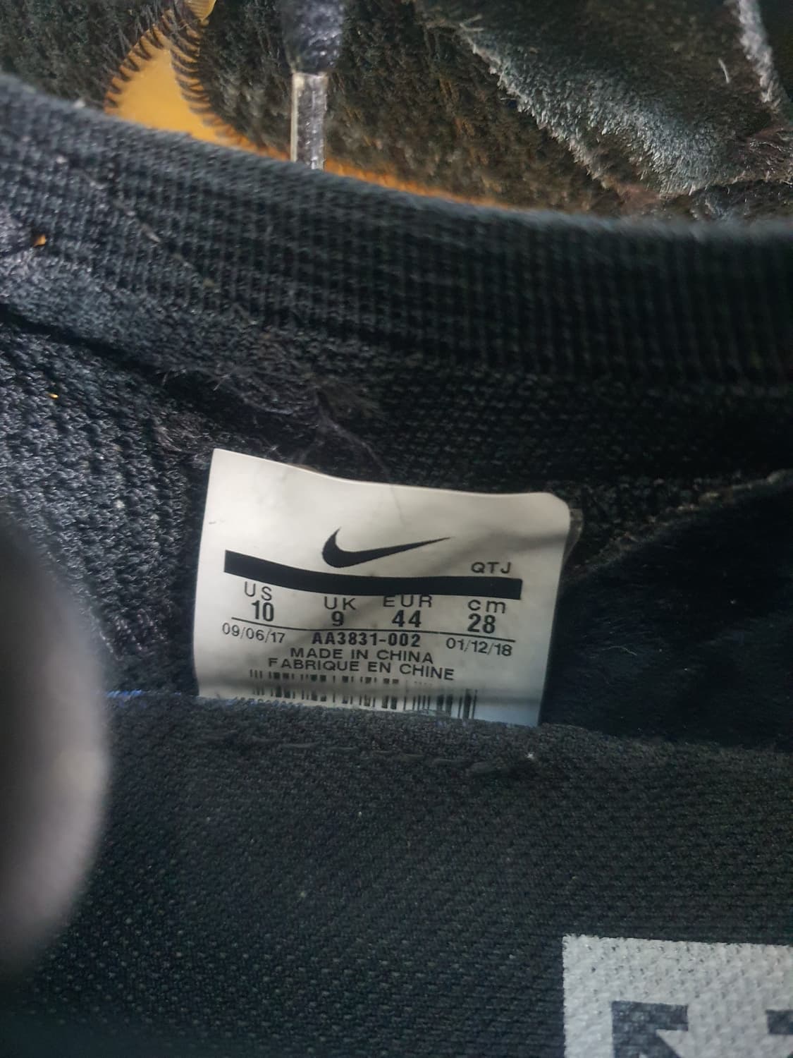 나이키 NSW 빅스우시 반팔티 블랙 L 상품이미지4