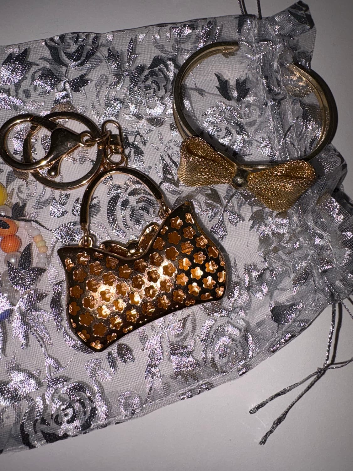 히메갸루 골드큐빅리본팔찌+ 블랙리본가방키링 상품이미지2