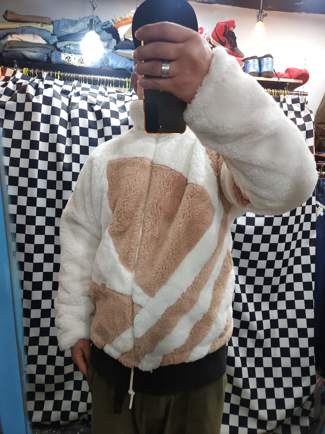 아디다스 트레포일 퍼 자켓
​
 상품이미지9