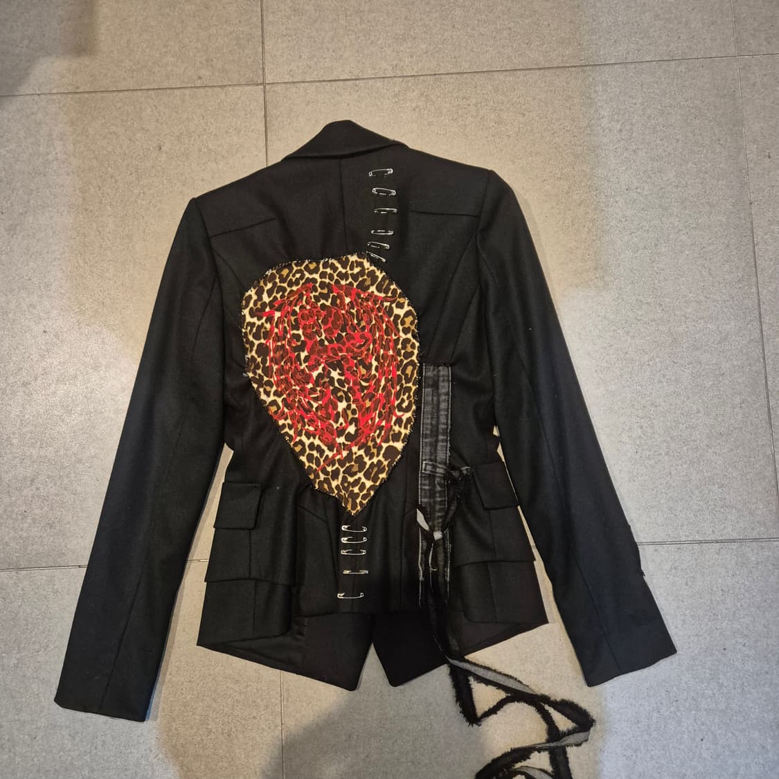 RB.A 아일렛 블레이저 상품이미지3